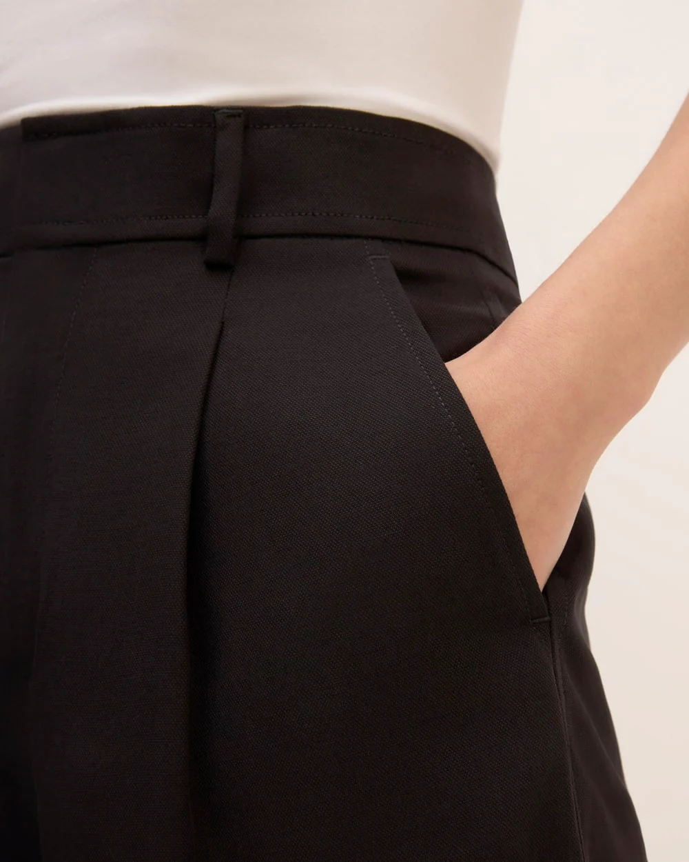The Way-High® Drape Short | Black - Image 4