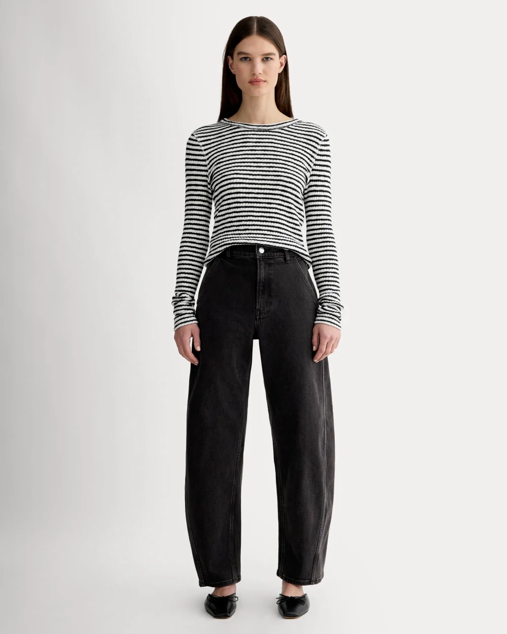 The Way-High® Twist Curve Jean | Washed Black