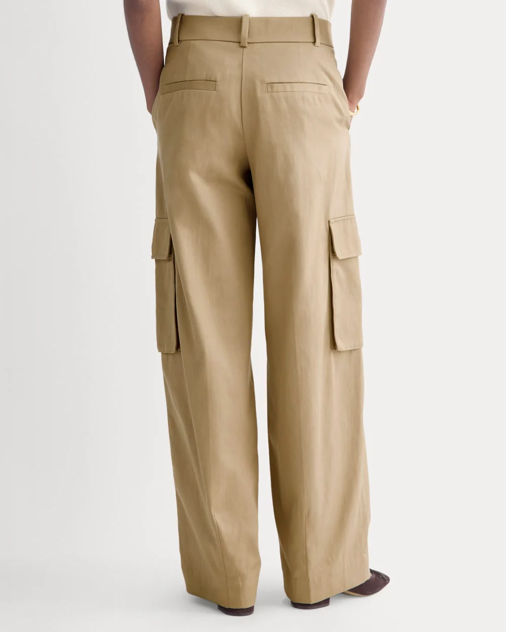 Wide-Leg Cargo Trouser in Buttersmooth | Ash Brown - Image 5