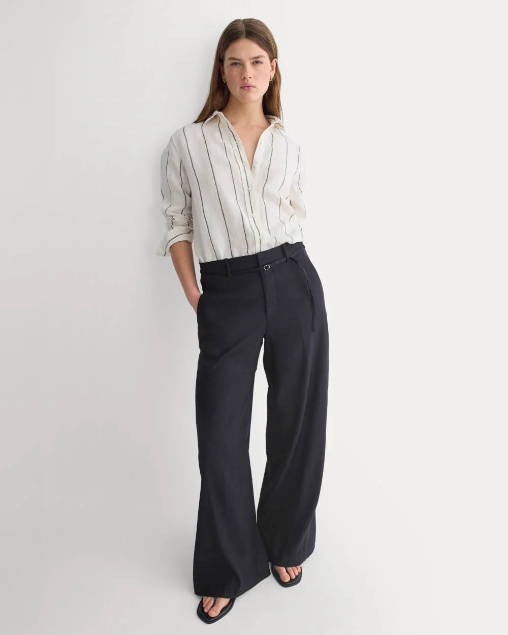 Wide-Leg Belted Pant in Stretch Linen | Black | Regular - Image 5