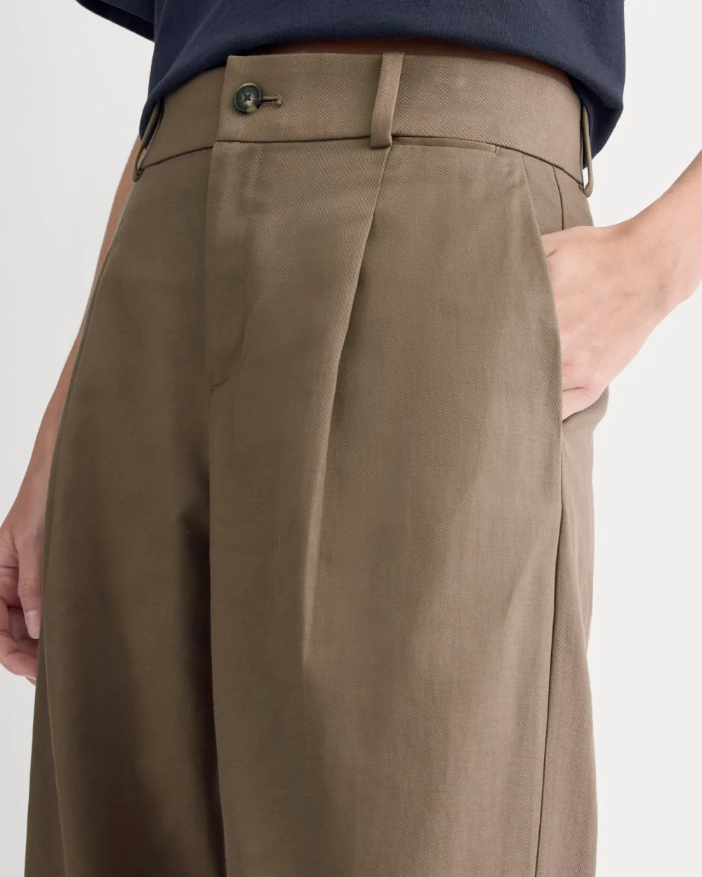 Wide-Leg Trouser in Buttersmooth | Deep Taupe | 30" Inseam - Image 4