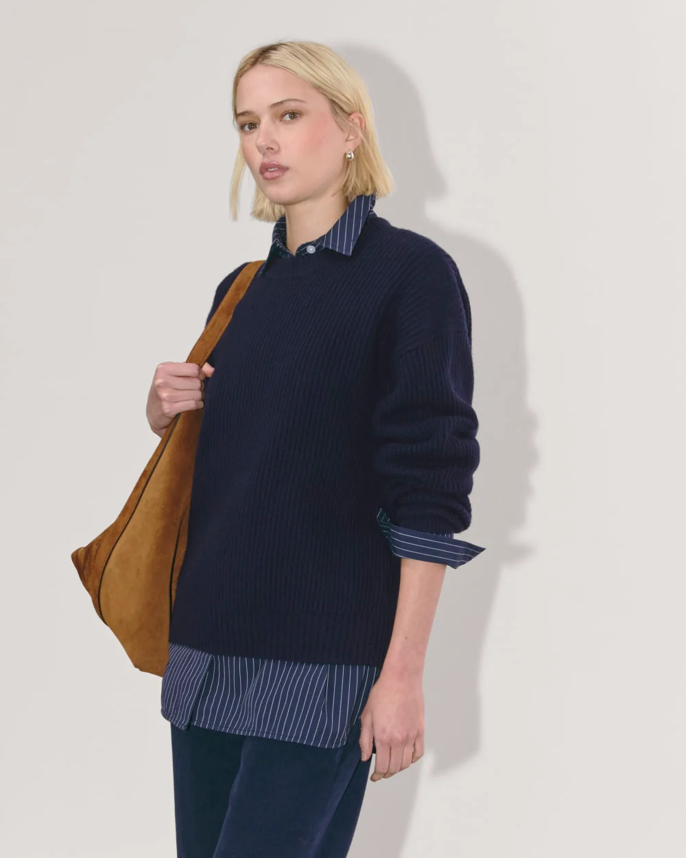 The Cocoon Crew in Wool Cashmere | Navy - Image 3