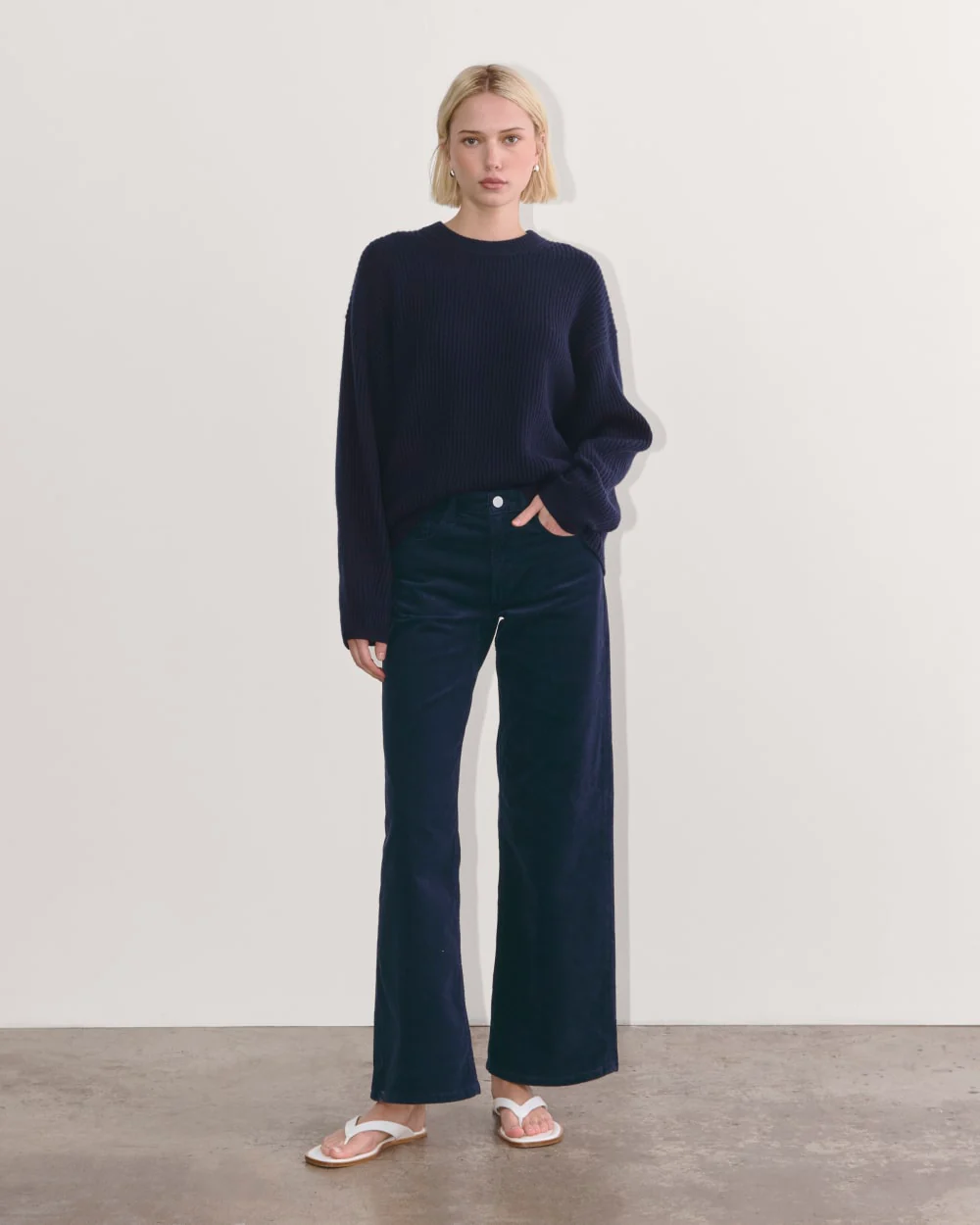 The Cocoon Crew in Wool Cashmere | Navy - Image 4