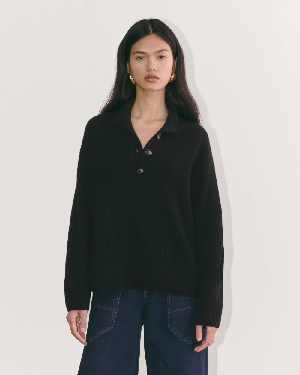 The Cocoon Henley in Wool Cashmere | Black