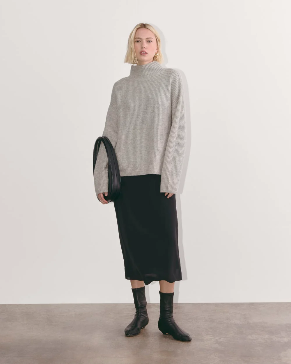 The Fisherman Turtleneck in Wool Cashmere | Light Heather Grey - Image 3