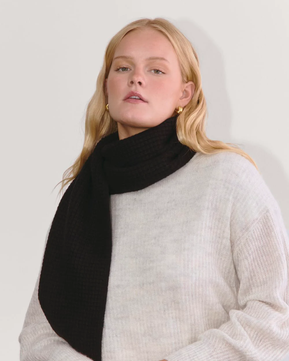 The Waffle Scarf | Black - Image 2